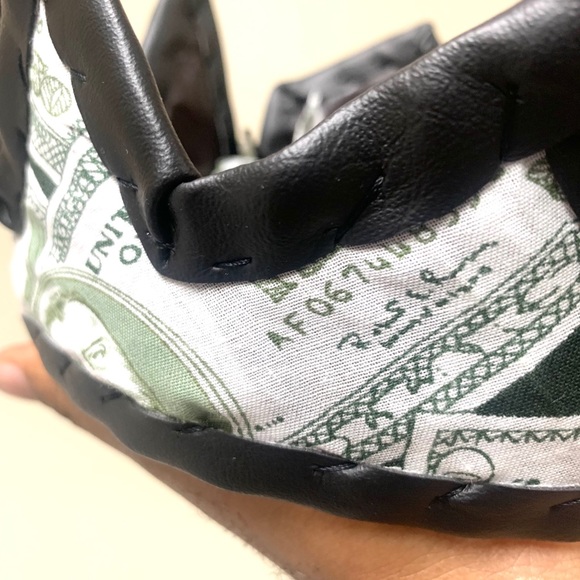 Royal Crowns Money - Picture 3 of 6